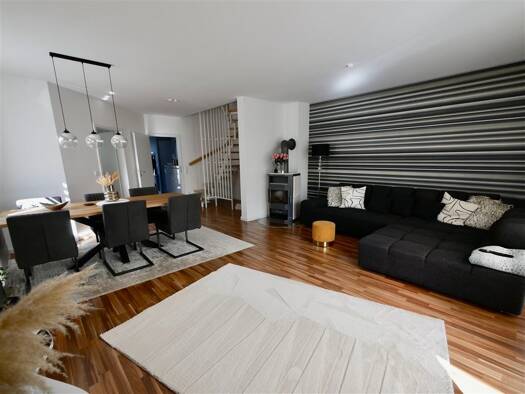 Doppelhaushälfte zum Kauf 389.000 € 5 Zimmer 135 m² 255 m² Grundstück frei ab 01.06.2026 Schlangen 33189