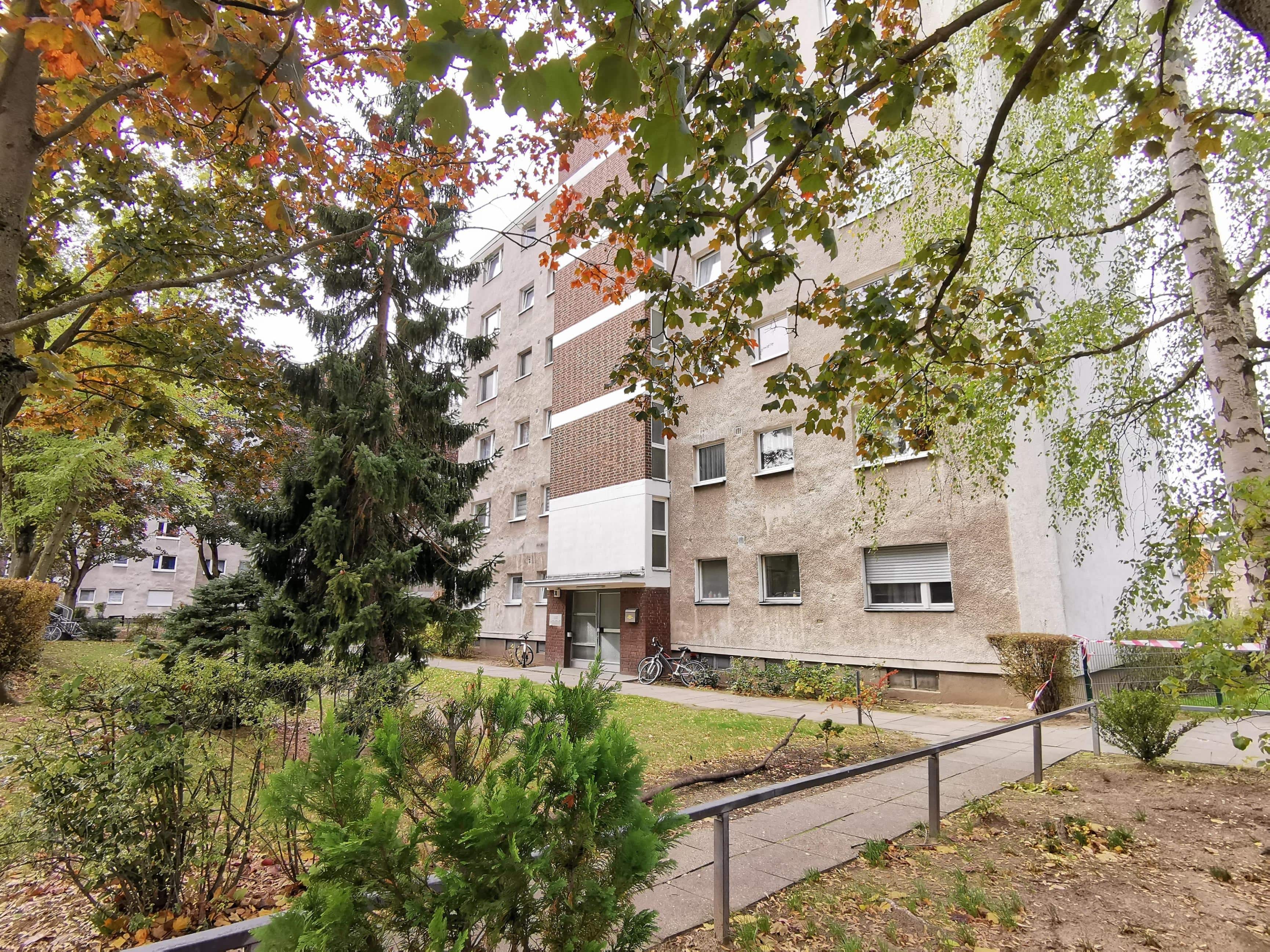 Wohnung zum Kauf 110.000 € 1 Zimmer 36 m²<br/>Wohnfläche Gropiusstadt Berlin 12351