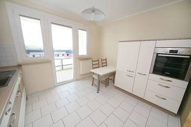 Wohnung zur Miete 407 € 2 Zimmer 78 m² 4. Geschoss frei ab sofort Martin-Rinkart-Straße 20 Lutherstadt Eisleben Eisleben 06295