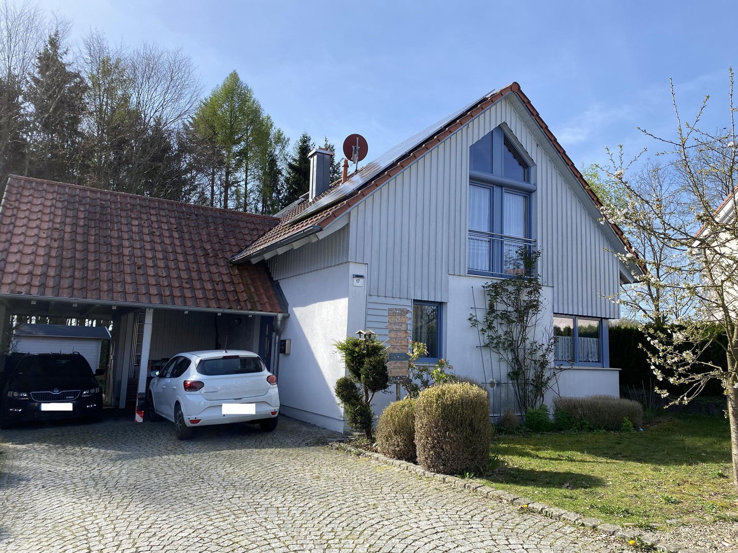 Einfamilienhaus zum Kauf provisionsfrei 535.000 € 4,5 Zimmer 146 m²<br/>Wohnfläche 559 m²<br/>Grundstück ab sofort<br/>Verfügbarkeit Elsendorf Elsendorf 84094