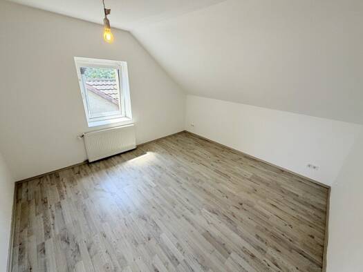 Wohnung zur Miete 590 € 3 Zimmer 71 m² Neheim-Hüsten Arnsberg / Neheim 59755