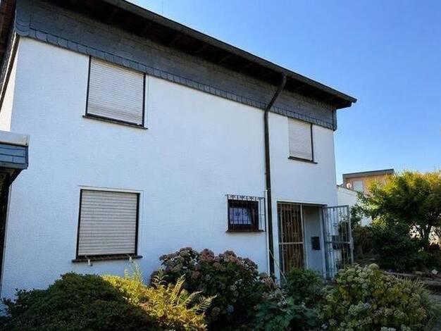 Reihenendhaus zum Kauf provisionsfrei 465.000 € 6 Zimmer 140 m² 374 m² Grundstück Steinbüchel Leverkusen 51377