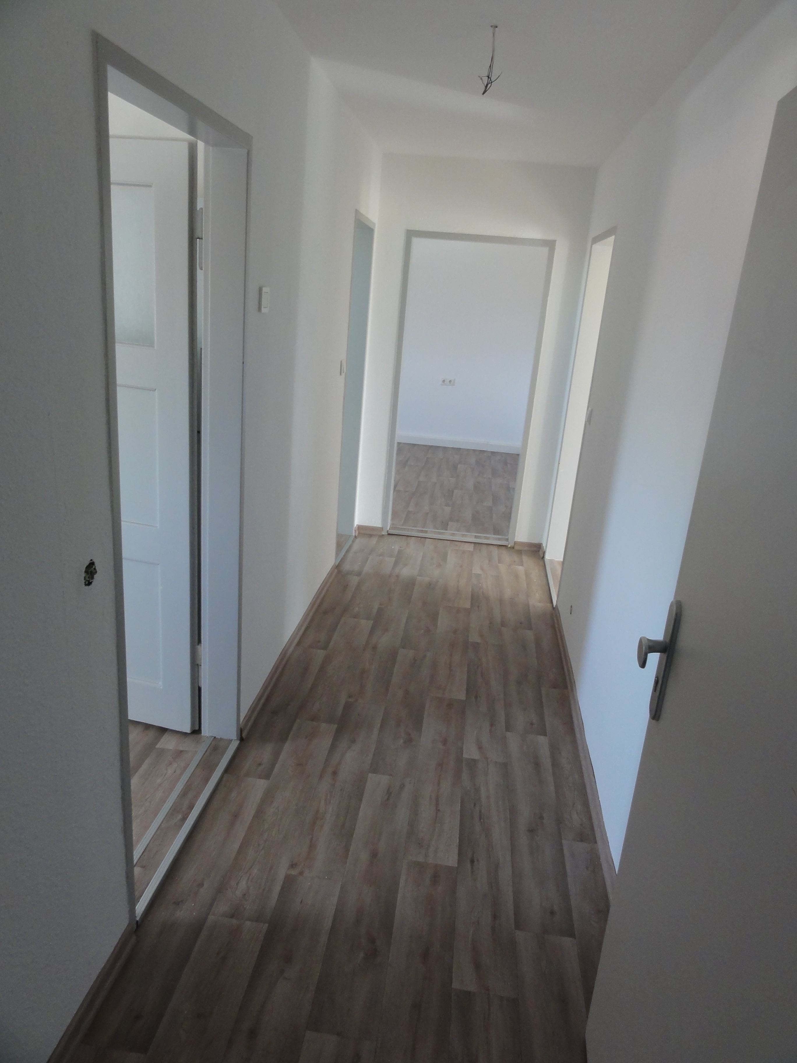 Wohnung zur Miete 500 € 65 m²<br/>Wohnfläche 4.<br/>Geschoss ab sofort<br/>Verfügbarkeit Nordwestlicher Stadtteil Schweinfurt 97421