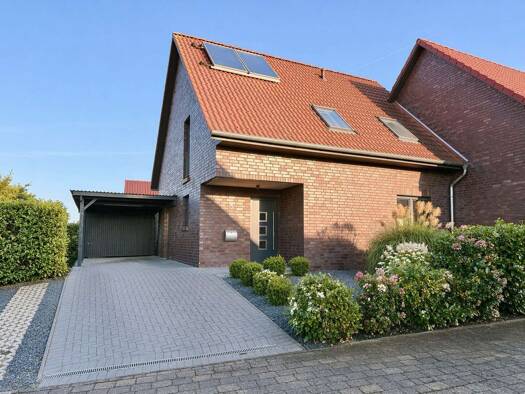 Doppelhaushälfte zum Kauf 390.000 € 4 Zimmer 111,1 m² 350 m² Grundstück frei ab 01.09.2026 Marklohe Marklohe 31608