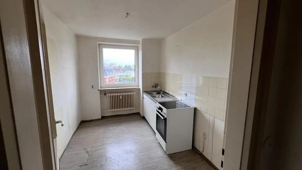 Wohnung zur Miete 700 € 2 Zimmer 58 m²<br/>Wohnfläche ab sofort<br/>Verfügbarkeit Erlanger Straße 47 Ronhof 153 Fürth 90765