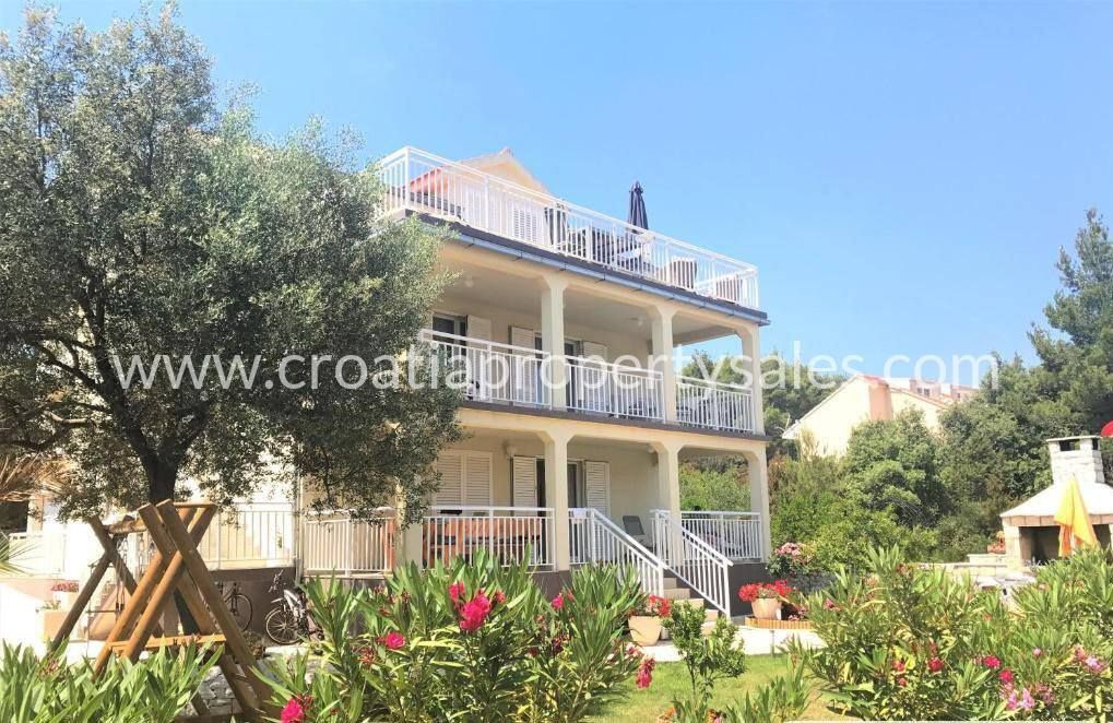 Haus zum Kauf 950.000 € 10 Zimmer 286 m²<br/>Wohnfläche Korcula