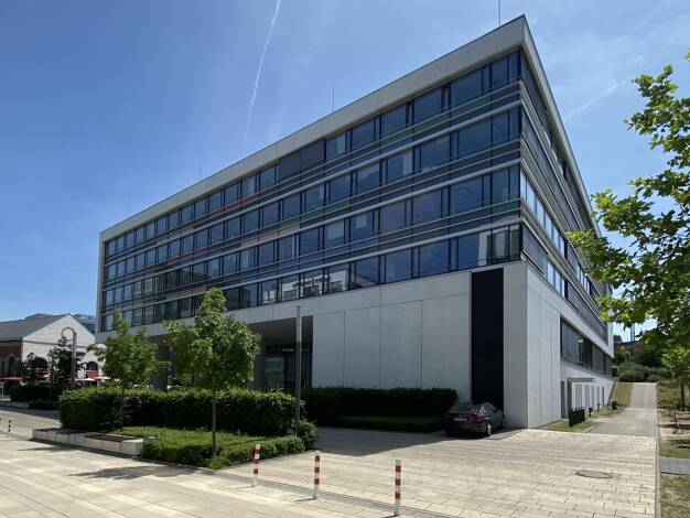 Bürofläche zur Miete 16 € 1.367 m² Bürofläche teilbar ab 212 m² Tullnau Weiterer Innenstadtgürtel West / Nord / Ost 90402