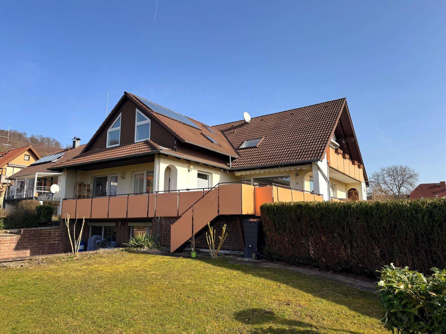 Immobilie in Gleichen - Lichtdurchflutete Eigentumswohnung mit Kamin und Doppelcarport - Bild 0