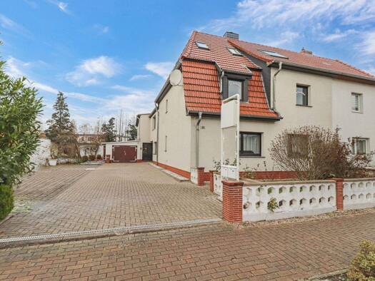 Doppelhaushälfte zum Kauf 225.000 € 8 Zimmer 202 m² 849 m² Grundstück Wahrburg Stendal 39576