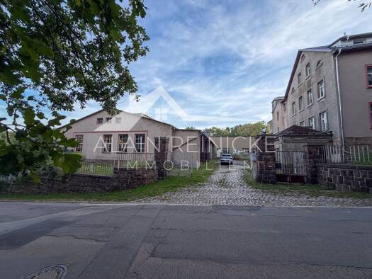 Haus zum Kauf 180.000 € 25 Zimmer 153 m² 4.193 m² Grundstück Taura Taura 09249