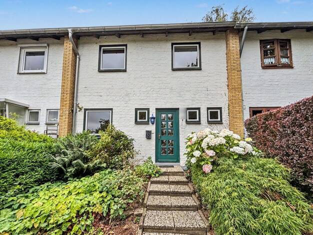 Reihenmittelhaus zum Kauf 199.000 € 4 Zimmer 85 m² 142 m² Grundstück Schleswig 24837