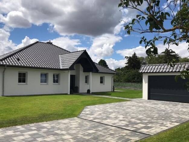 Bungalow zum Kauf - Erstbezug provisionsfrei 690.000 € 5 Zimmer 159 m² 1.400 m² Grundstück Meitzendorf Barleben 39179