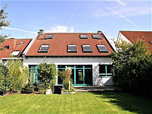 Einfamilienhaus zur Miete 2.500 € 5 Zimmer 200 m² 420 m² Grundstück Steinberg Dietzenbach 63128
