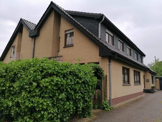 Mehrfamilienhaus zur Miete 720 € 3 Zimmer 110 m² frei ab 01.05.2026 Neustadt Meppen 49716