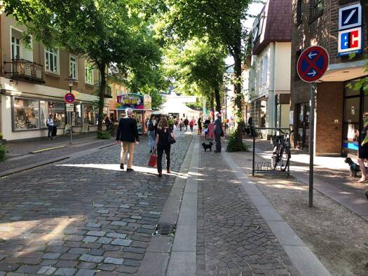 Büro zur Miete provisionsfrei 1.750 € 1 Zimmer 80 m² Bürofläche Ahrensburg 22926