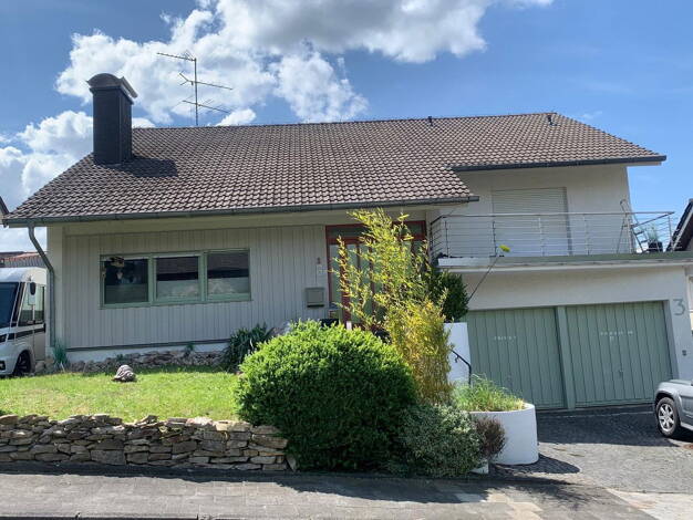 Mehrfamilienhaus zum Kauf provisionsfrei 577.000 € 9 Zimmer 300 m² 705 m² Grundstück frei ab 01.09.2025 Schwaney Altenbeken 33184