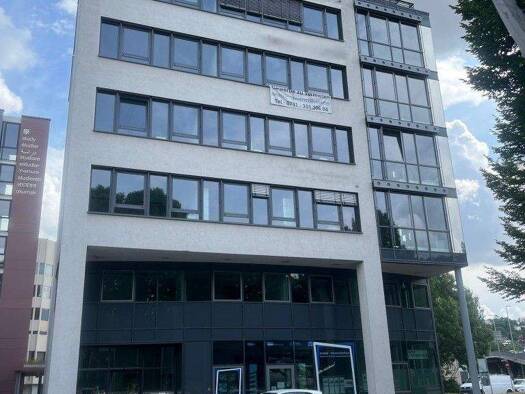 Büro zur Miete 2.520 € 8 Zimmer 219 m² Bürofläche teilbar ab 219 m² Esslingen 73728