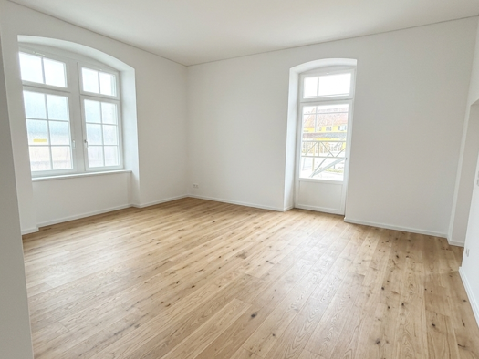 Wohnung zur Miete 1.190 € 2,5 Zimmer 82,3 m² EG frei ab sofort Hilzingen 78247