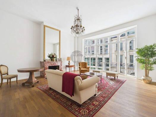 Haus zum Kauf 8.300.000 € 14 Zimmer 400 m² 239 m² Grundstück Mitte Berlin 10117