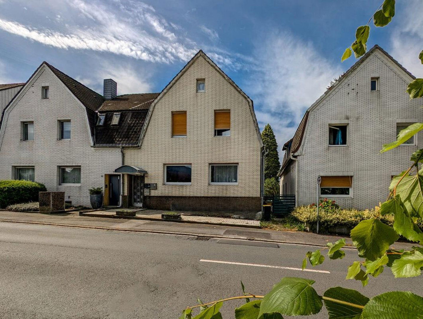 Mehrfamilienhaus zum Kauf provisionsfrei 499.999 € 6 Zimmer 162 m²<br/>Wohnfläche 250 m²<br/>Grundstück Höchsten Dortmund 44267