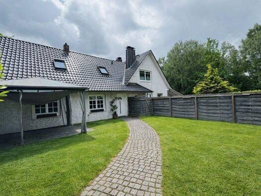 Doppelhaushälfte zum Kauf 689.000 € 4 Zimmer 105 m² 698 m² Grundstück Bramfeld Hamburg 22175