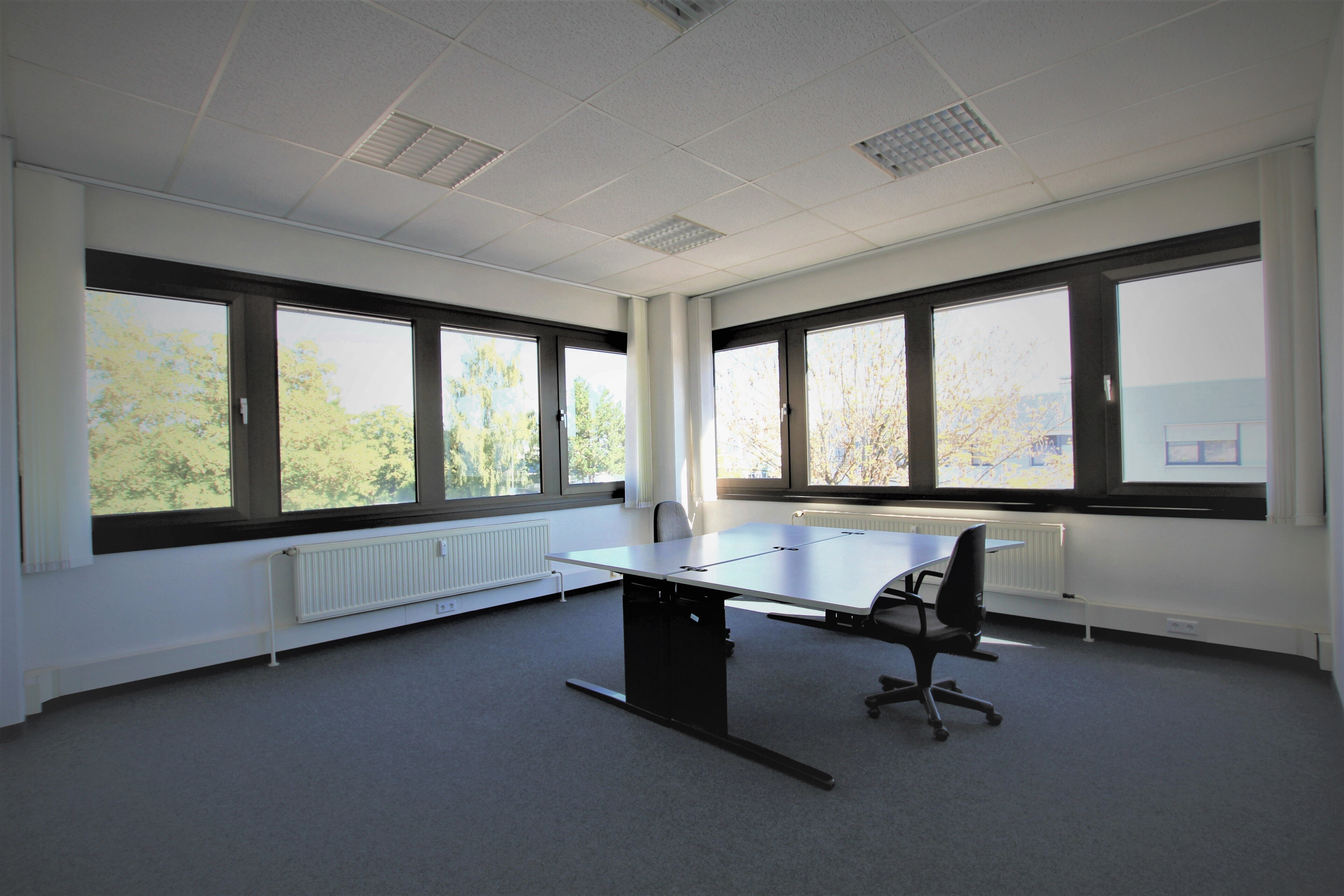 Büro-/Praxisfläche zur Miete provisionsfrei 7 Zimmer 270 m²<br/>Bürofläche Ohmstraße 12 Karlsfeld 85757