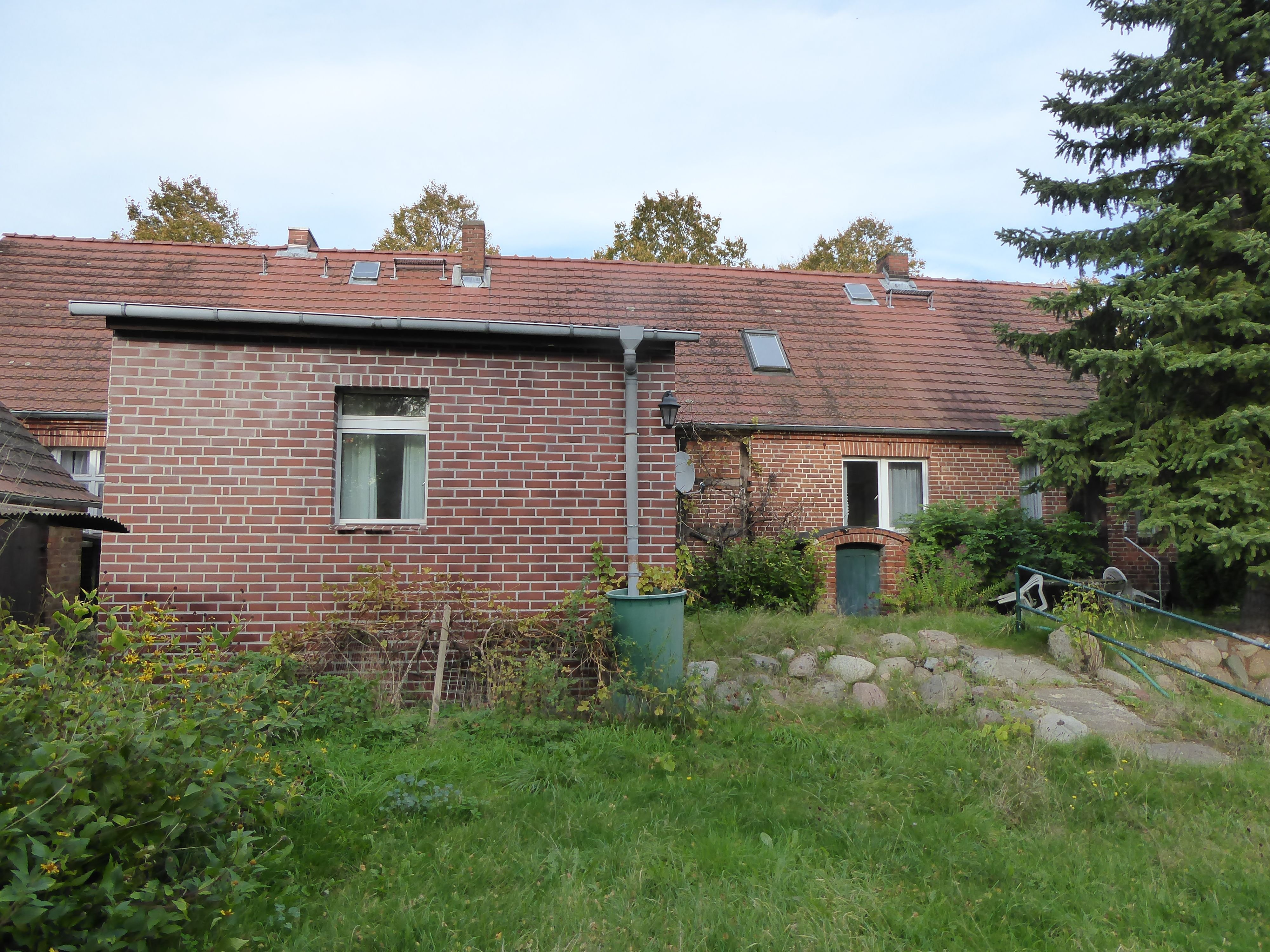 Haus zum Kauf 58.000 € 5 Zimmer 125 m²<br/>Wohnfläche 4.470 m²<br/>Grundstück ab sofort<br/>Verfügbarkeit Uenze Plattenburg 19339