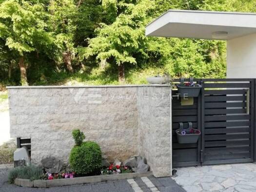Einfamilienhaus zum Kauf 699.000 € 7 Zimmer 217 m² 339 m² Grundstück Omišalj 51513