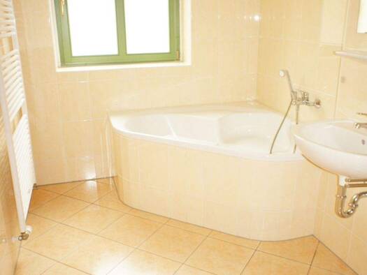 Wohnung zur Miete 330 € 2 Zimmer 58 m² frei ab 01.05.2026 Margaretenstraße 41 Hilbersdorf Chemnitz 09131