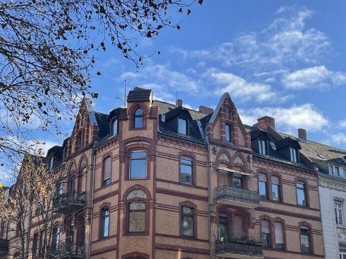 Gemütliche 2 Zimmer-DG-Wohnung in Wiesbaden – Westendstraße 30, 65195 Wiesbaden – Bild 1 von 12