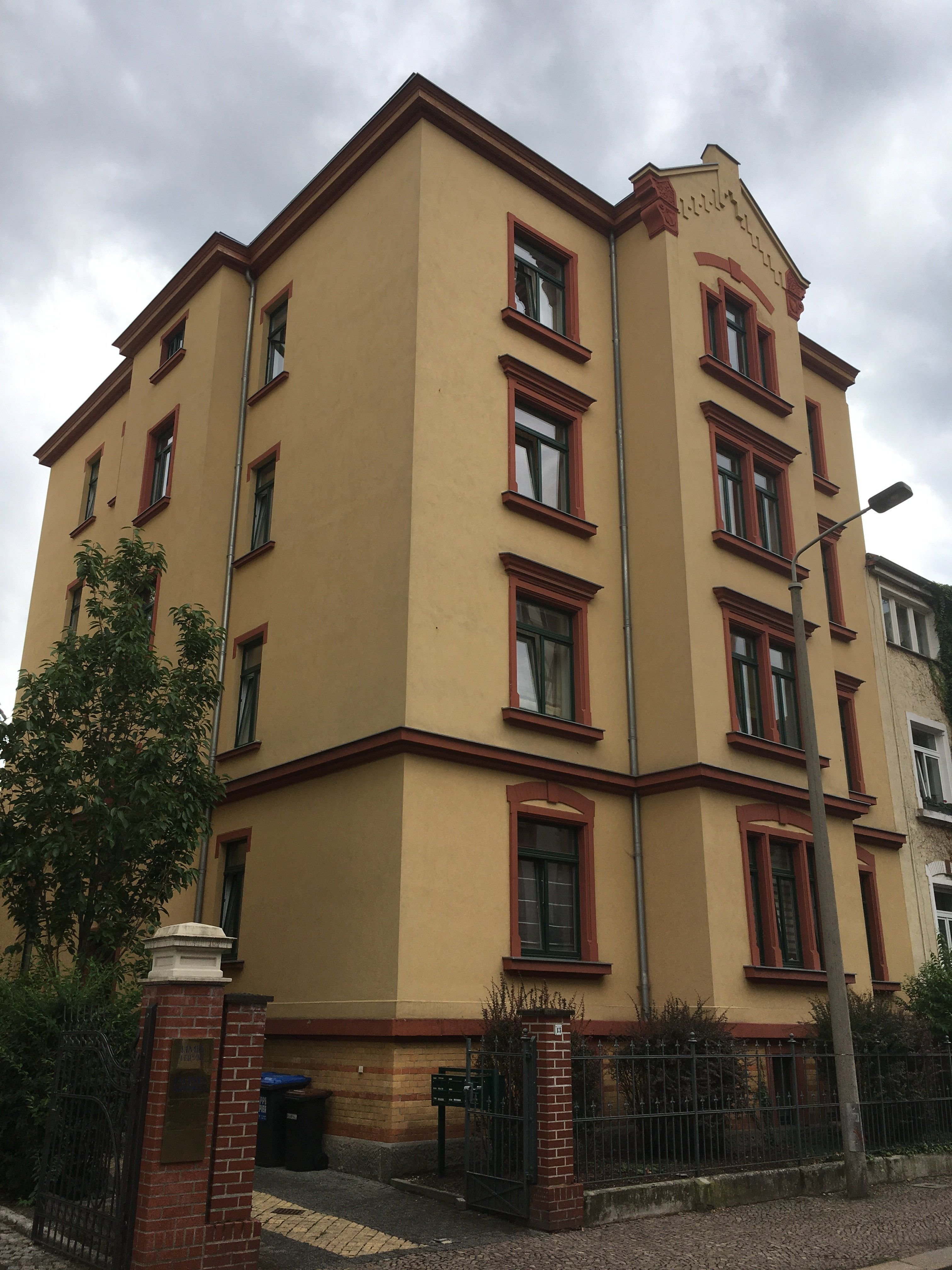 Wohnung zur Miete 895 € 2 Zimmer 75 m²<br/>Wohnfläche 01.12.2024<br/>Verfügbarkeit Pölitzstraße 13 Gohlis - Süd Leipzig 04155