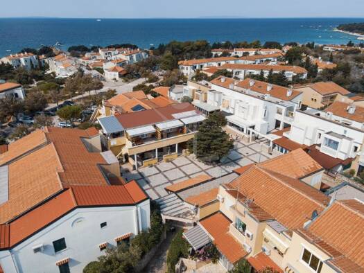 Mehrfamilienhaus zum Kauf 1.100.000 € 320 m² 170 m² Grundstück Gajac