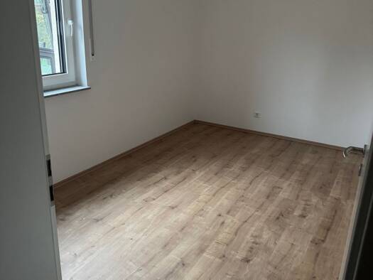 Wohnung zur Miete 1.000 € 3 Zimmer 72 m² Geschoss 2/3 frei ab sofort Van-Gogh-Straße Herpersdorf Nürnberg 90455