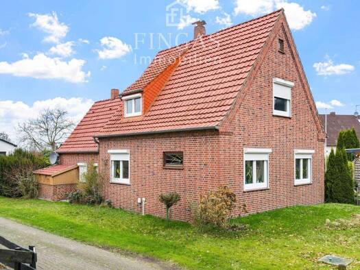 Einfamilienhaus zur Miete 1.200 € 3,5 Zimmer 110 m² 590 m² Grundstück frei ab 01.03.2026 Neuenkirchen Schwanewede 28790