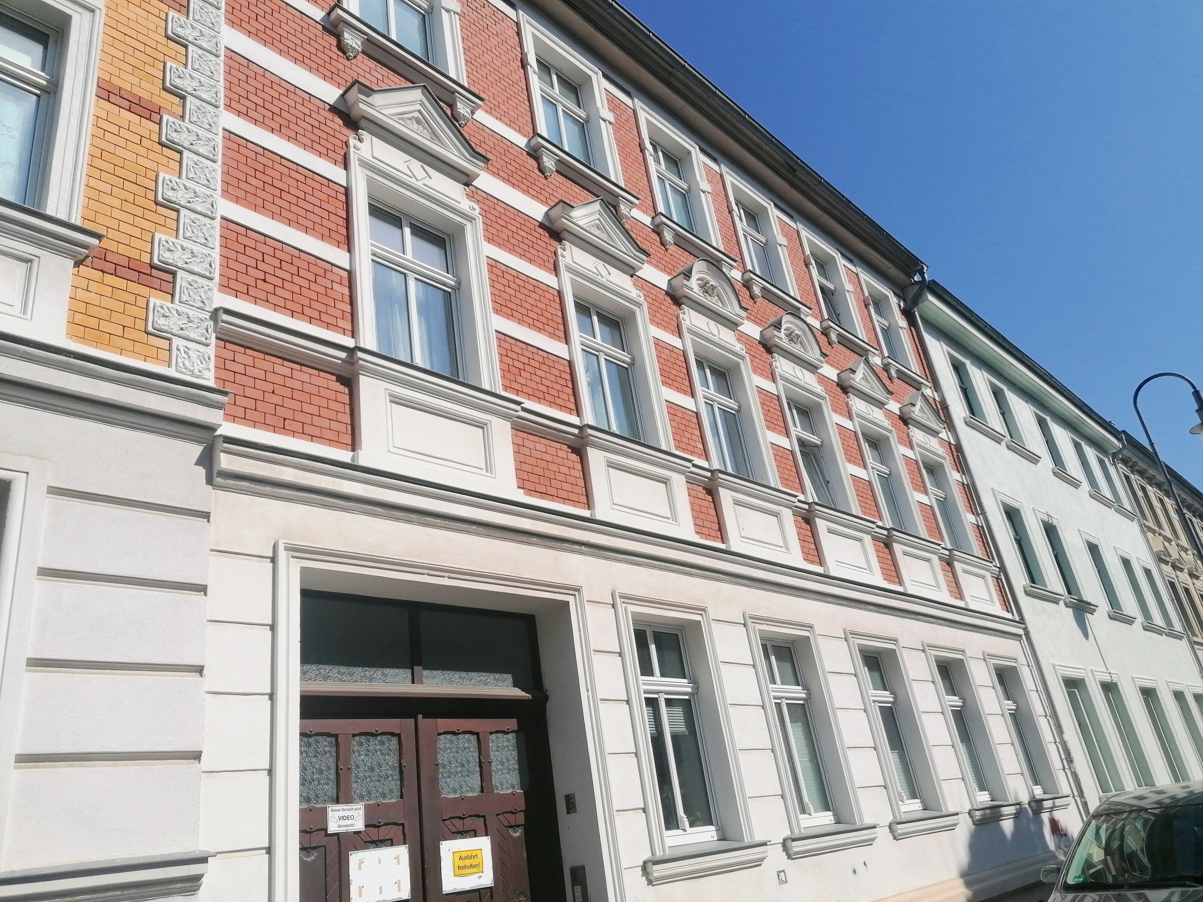 Wohnung zur Miete 300 € 2 Zimmer 40 m²<br/>Wohnfläche 3.<br/>Geschoss 01.11.2024<br/>Verfügbarkeit Jonitzer Straße 5 Innerstädtischer Bereich Nord 14 Dessau-Roßlau 06844