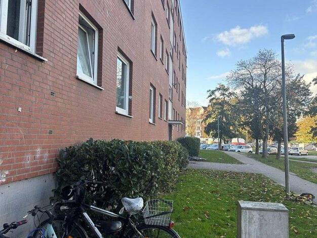 Wohnung zum Kauf provisionsfrei 97.000 € 3 Zimmer 67 m² 3. Geschoss Grünendeicher Straße Stade 21680