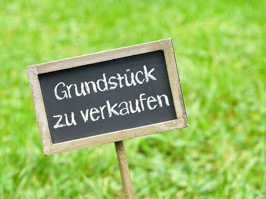 Grundstück zum Kauf 888 m² Grundstück Baugenehmigung vorhanden frei ab sofort Bad Wiessee Bad Wiessee 83707