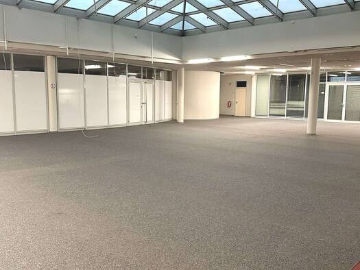 Büro zur Miete provisionsfrei 7,50 € 1.200 m² Bürofläche teilbar ab 300 m² Triftweg 26 Birkenwerder 16547