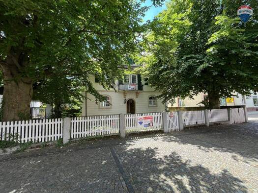 Haus zum Kauf 1.200.000 € 11 Zimmer 149,2 m² 611 m² Grundstück Weil am Rhein 79576