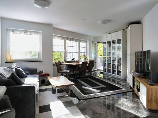 Wohnung zum Kauf 250.000 € 3 Zimmer 84 m² 2. Geschoss frei ab 01.07.2026 Rot Stuttgart 70437