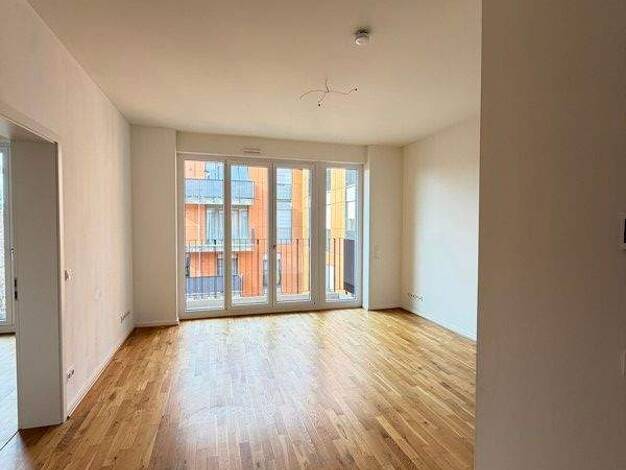 Wohnung zur Miete 1.044 € 3 Zimmer 73,3 m² 5. Geschoss frei ab 18.03.2026 Marienstraße 6 Innere Altstadt Dresden 01067