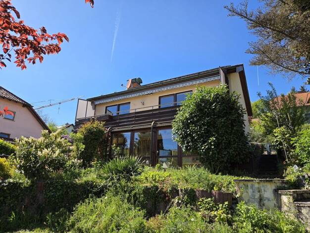 Einfamilienhaus zum Kauf 295.000 € 5 Zimmer 120 m² 671 m² Grundstück frei ab sofort Eltmann Eltmann 97483