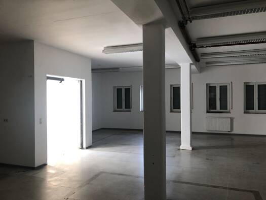 Büro zur Miete provisionsfrei 1.200 € 4 Zimmer 180 m² Bürofläche Eibelstadt 97246