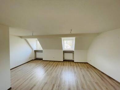 Wohnung zur Miete 429 € 2 Zimmer 55 m² Dachgeschoss, 2. Geschoss Richard-Wagner-Straße 36 Stadtkern - Ost Hemer 58675