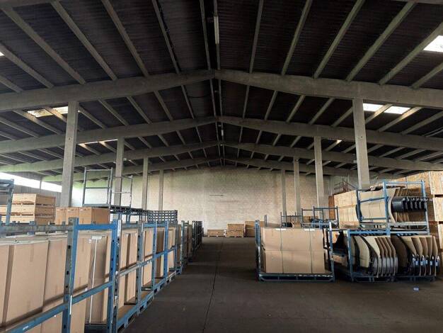Logistikzentrum zur Miete 3.500 m² Lagerfläche Stephansposching 94569