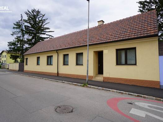 Haus zum Kauf 495.000 € 4 Zimmer 863 m² Grundstück Stockerau 2000