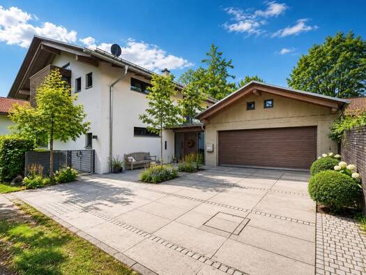Einfamilienhaus zum Kauf 2.985.000 € 7 Zimmer 323 m² 614 m² Grundstück Oberhaching 82041