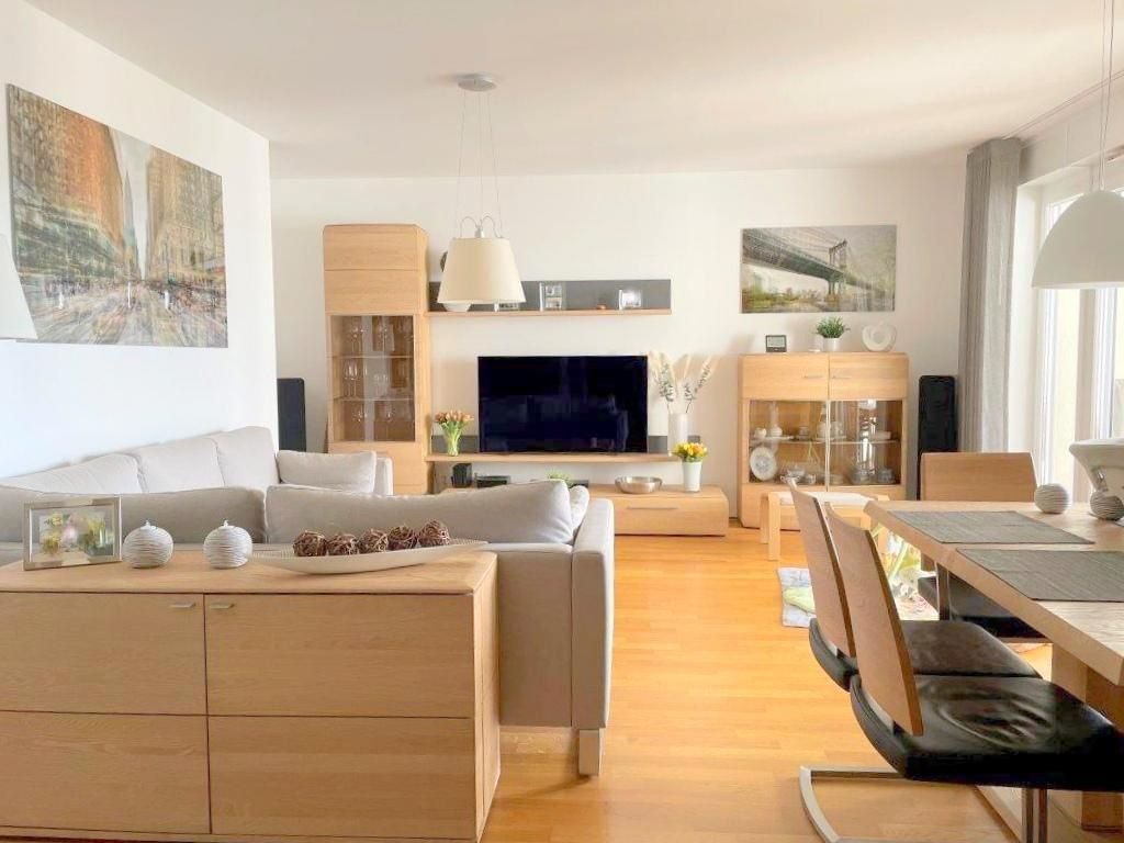 Apartment zur Miete 1.970 € 4 Zimmer 101 m²<br/>Wohnfläche 3.<br/>Geschoss 01.12.2024<br/>Verfügbarkeit Gebrüder-Wright-Straße 7 Bockenheim Frankfurt am Main 60486