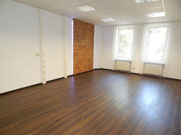 Bürofläche zur Miete 616 € 2 Zimmer 77 m² Bürofläche Hauptstraße 13 Freilassing Freilassing 83395