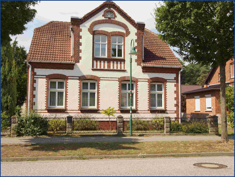 Einfamilienhaus zum Kauf 180.000 € 6 Zimmer 137 m²<br/>Wohnfläche 1.274 m²<br/>Grundstück Glöwen Glöwen 19339